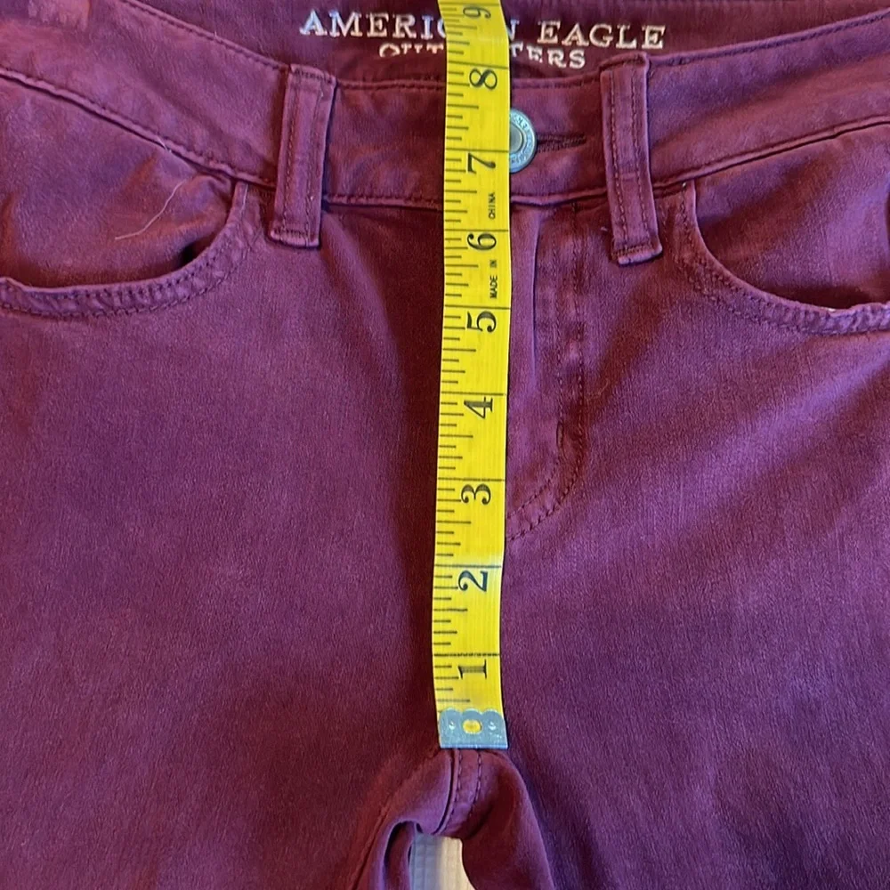 American Eagles 360 Super Stretch Jegging Size 0 Regular Burgundy Color